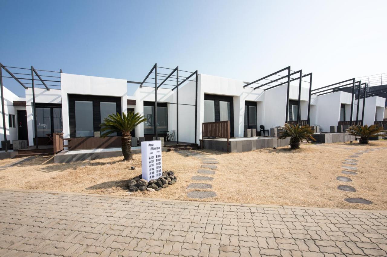 Aqua Beautique Poolvilla Jeju Exteriör bild