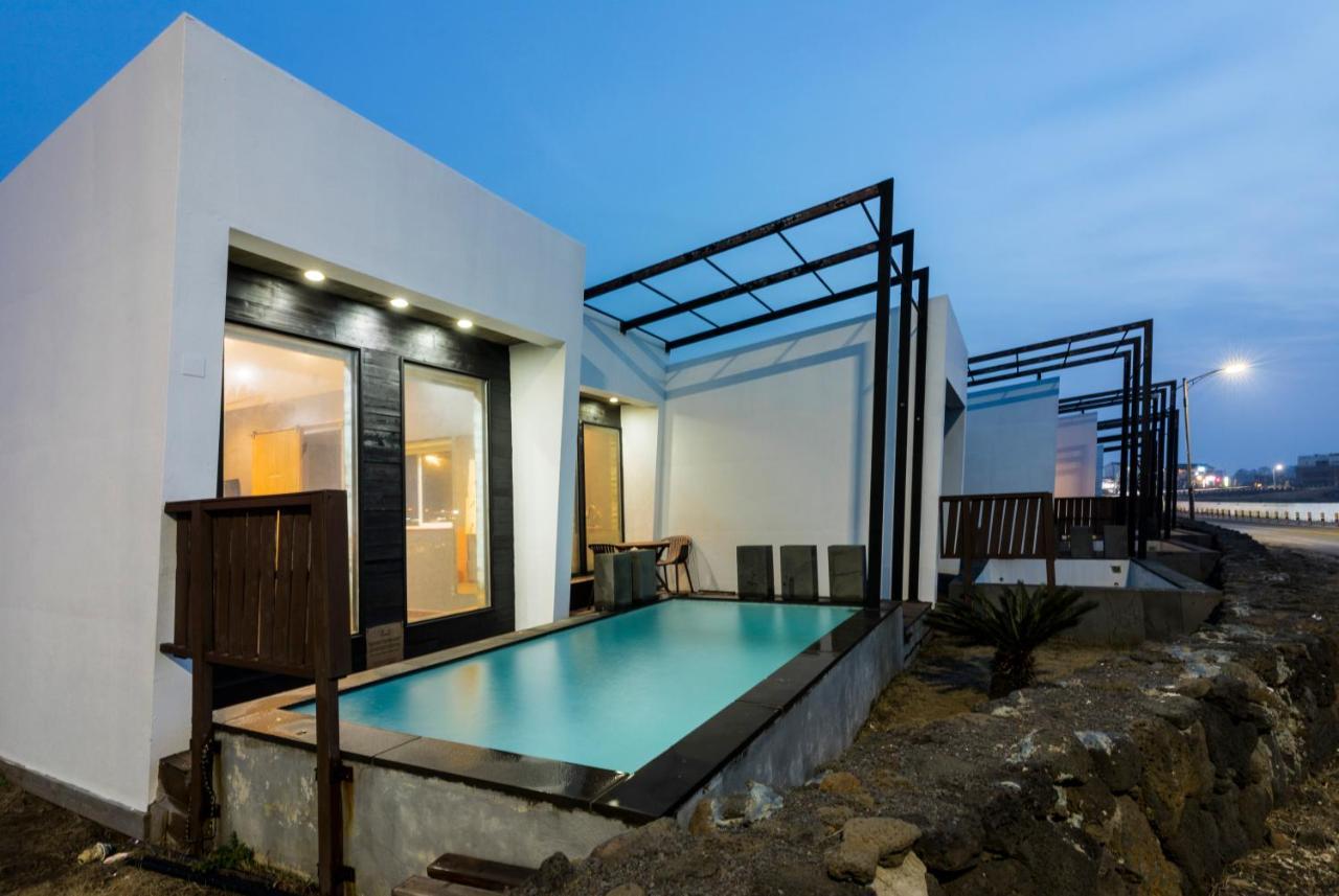 Aqua Beautique Poolvilla Jeju Exteriör bild