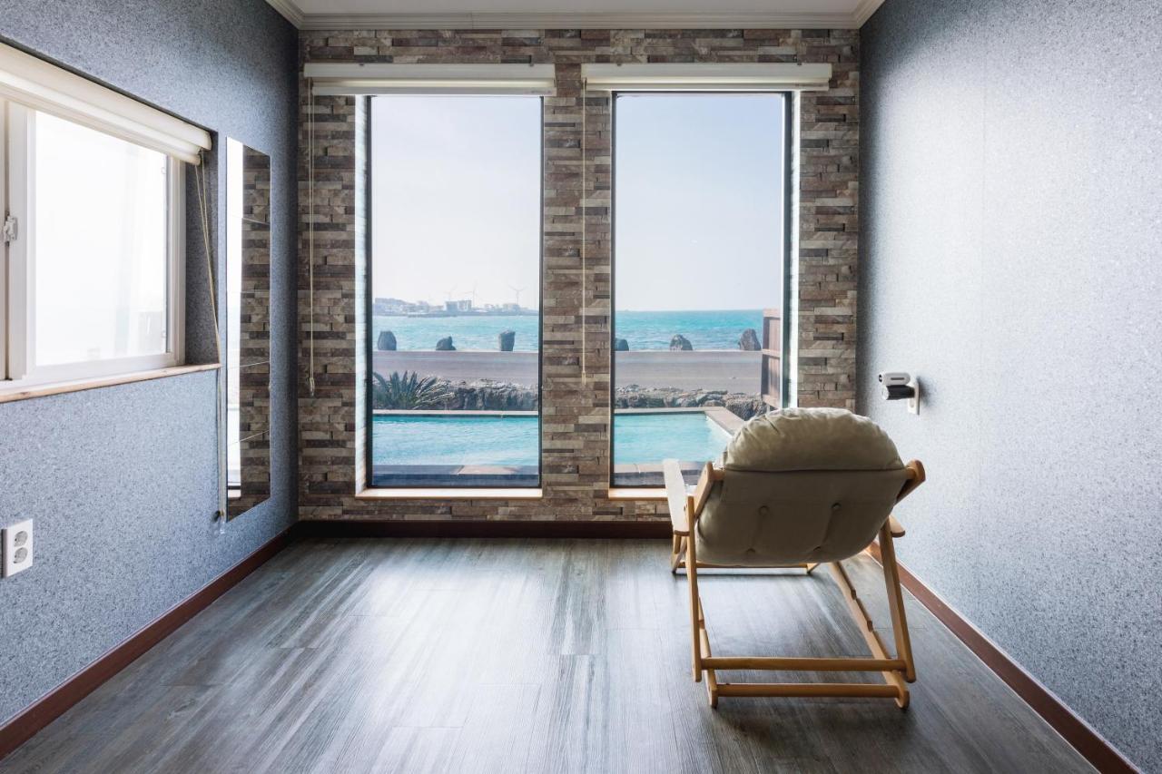 Aqua Beautique Poolvilla Jeju Exteriör bild