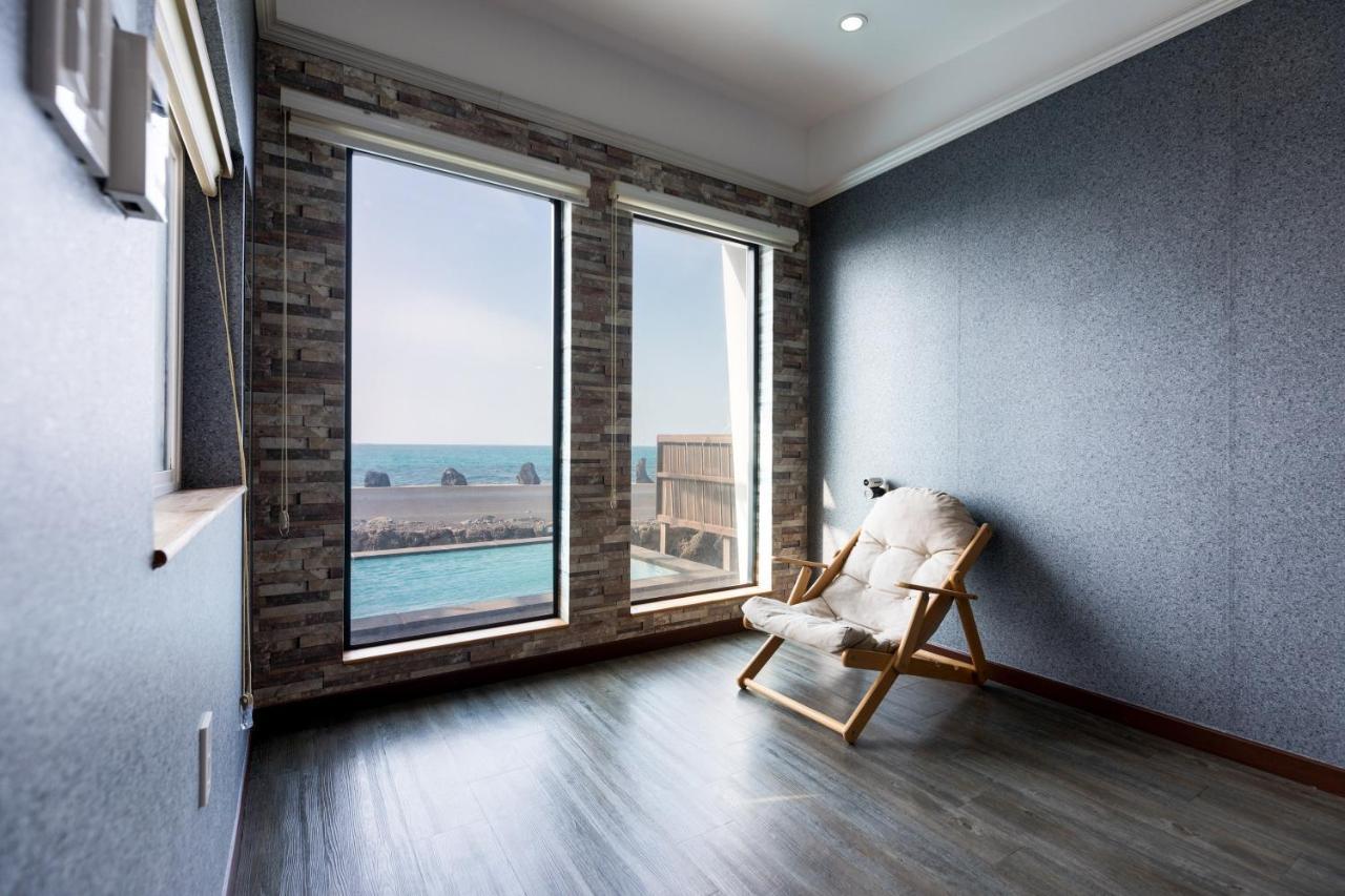 Aqua Beautique Poolvilla Jeju Exteriör bild