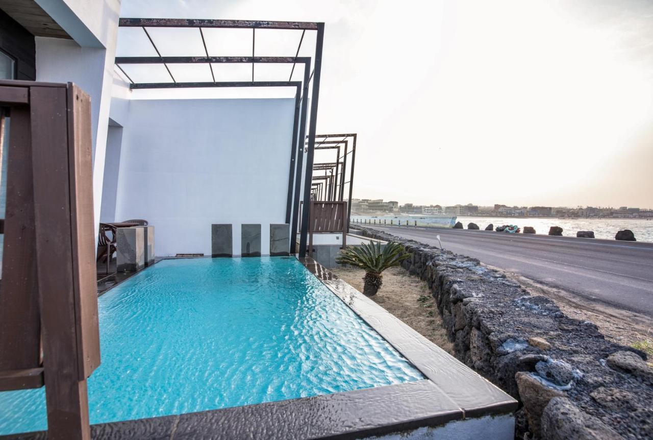 Aqua Beautique Poolvilla Jeju Exteriör bild